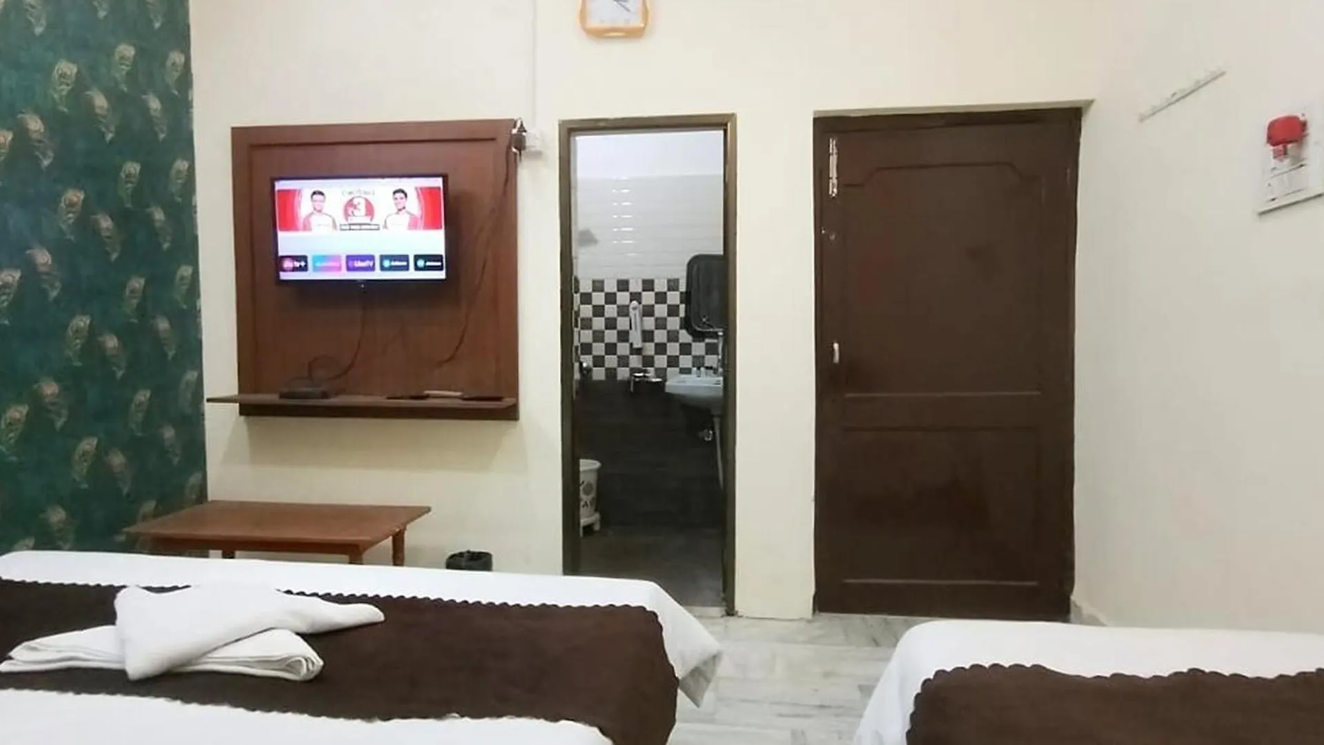 Hotel Indra 瓦拉纳西 2*,